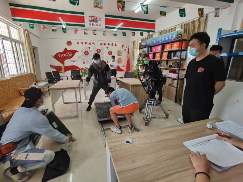 西青区广告片拍摄公司：极简主义践行者，少即是多的视觉哲学